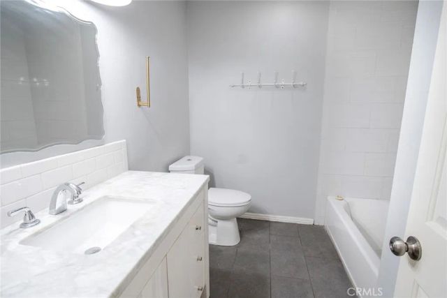 25715 Hogan Drive B7, Valencia, CA 91355