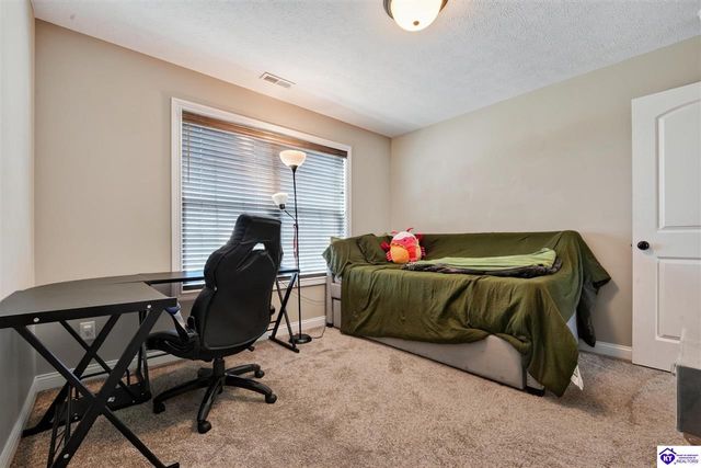 2561 Kensington Way, Elizabethtown, KY 42701