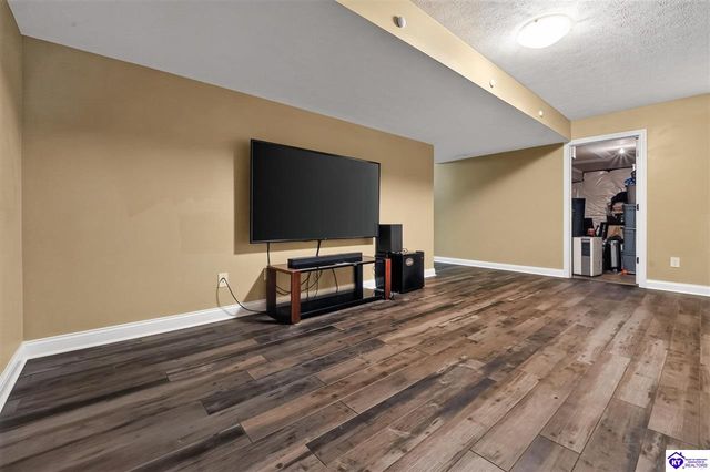 2561 Kensington Way, Elizabethtown, KY 42701
