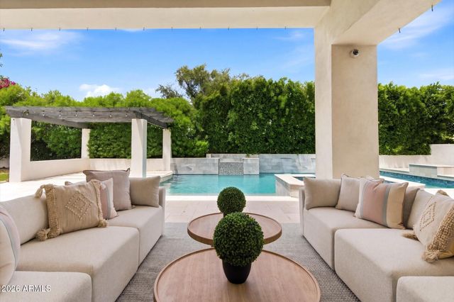 7410 E SAN MIGUEL Avenue, Scottsdale, AZ 85250