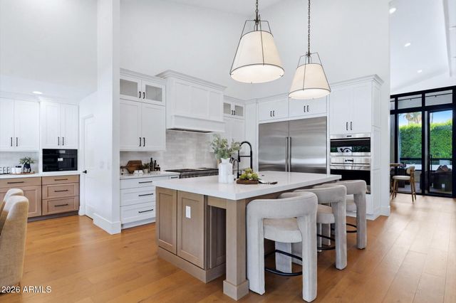7410 E SAN MIGUEL Avenue, Scottsdale, AZ 85250