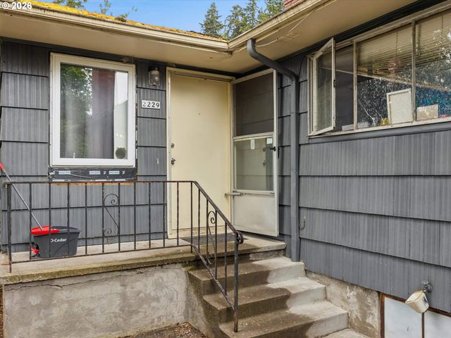 2227 Se 70TH Ave, Portland, OR 97215