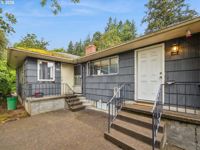 2227 Se 70TH Ave, Portland, OR 97215