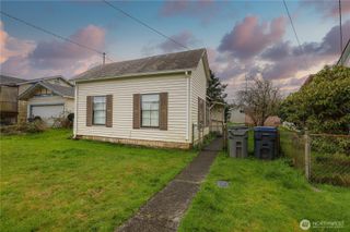 912 4th Street, Cosmopolis, WA 98537