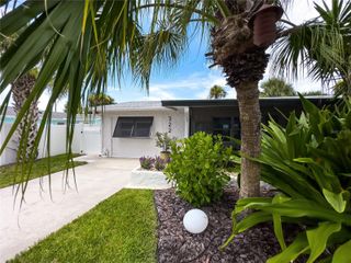 322 N 5TH STREET, Flagler Beach, FL 32136