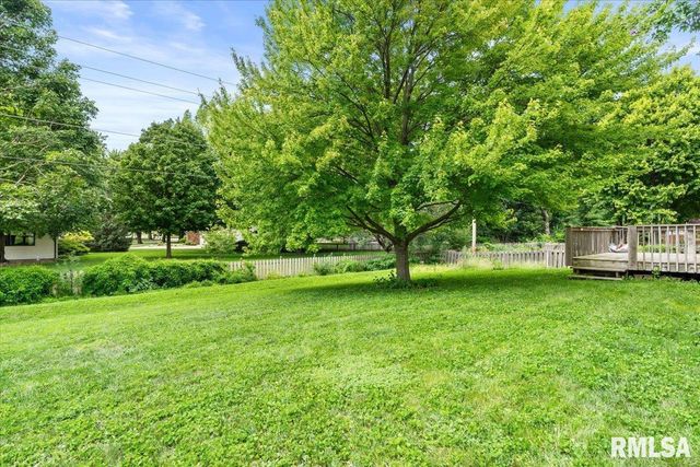 2201 Checkerberry Lane, Springfield, IL 62711