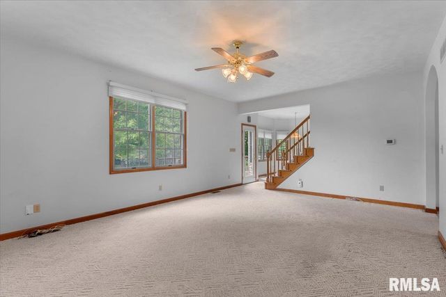 2201 Checkerberry Lane, Springfield, IL 62711