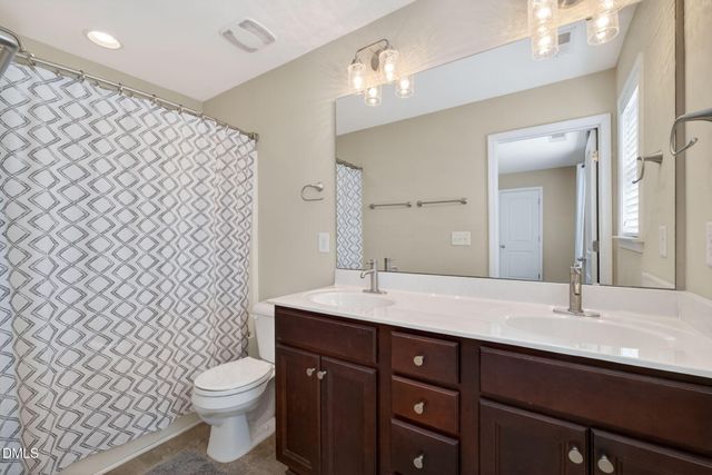 1027 Bridlemine Drive, Fuquay Varina, NC 27526