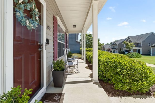 1027 Bridlemine Drive, Fuquay Varina, NC 27526