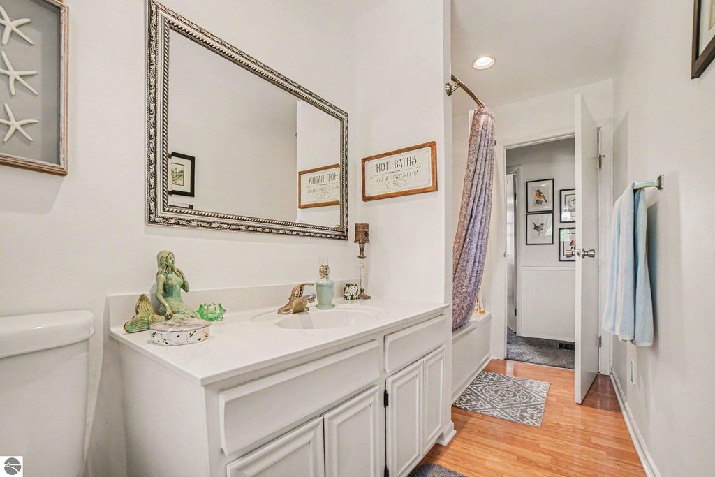 Image 25 of property listing at 4389 Pine River Road, St Louis, MI 48880