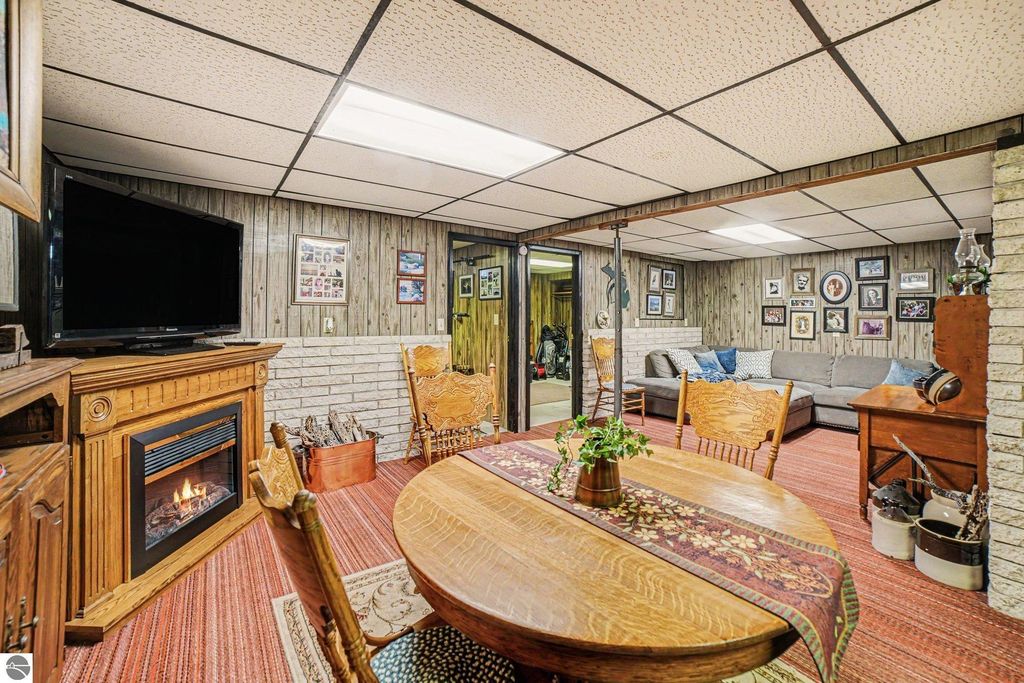 Image 36 of property listing at 4389 Pine River Road, St Louis, MI 48880