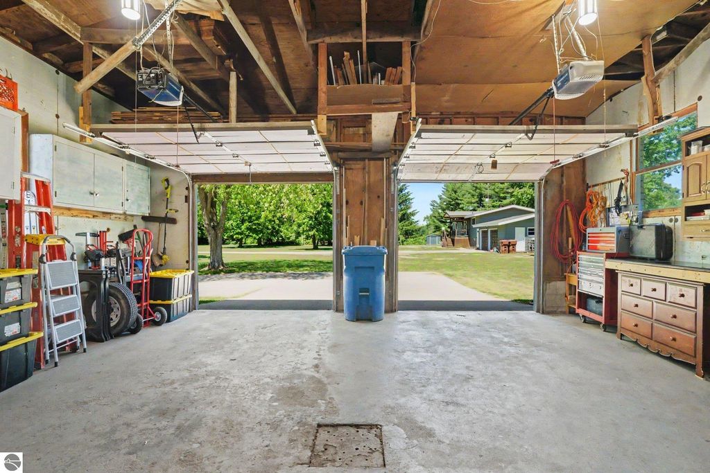 Image 41 of property listing at 4389 Pine River Road, St Louis, MI 48880