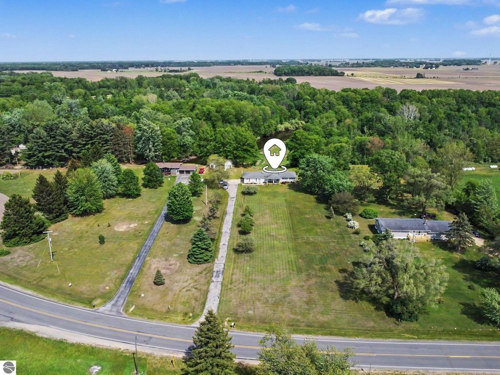 Image 55 of property listing at 4389 Pine River Road, St Louis, MI 48880