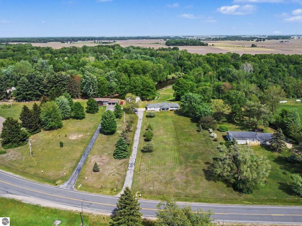 Image 56 of property listing at 4389 Pine River Road, St Louis, MI 48880