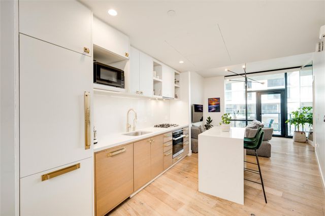 70 Rainey ST 1310, Austin, TX 78701