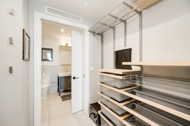 70 Rainey ST 1310, Austin, TX 78701