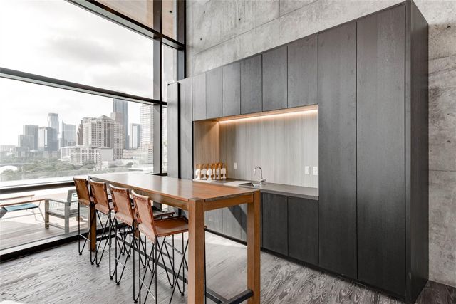 70 Rainey ST 1310, Austin, TX 78701
