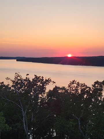 510 SLOAN DR, Cherokee, AL 35616