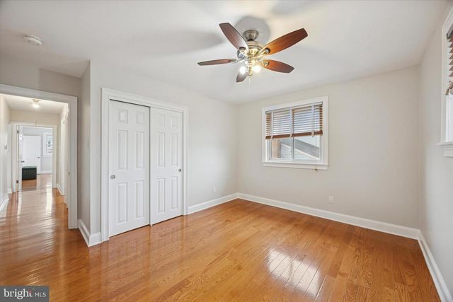 20 PEBBLE LN, Cherry Hill, NJ 08002