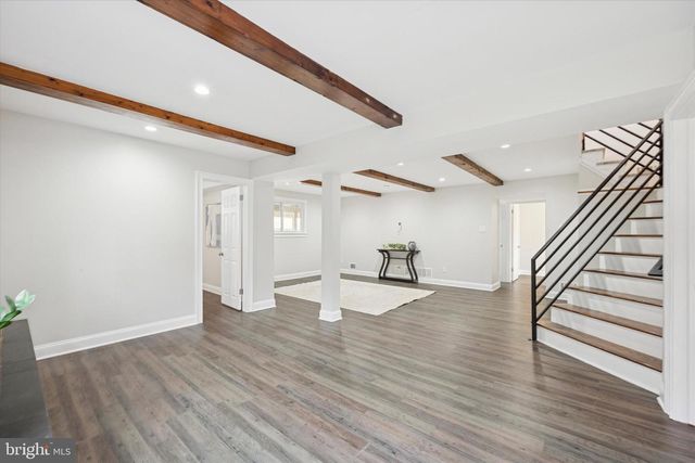 20 PEBBLE LN, Cherry Hill, NJ 08002