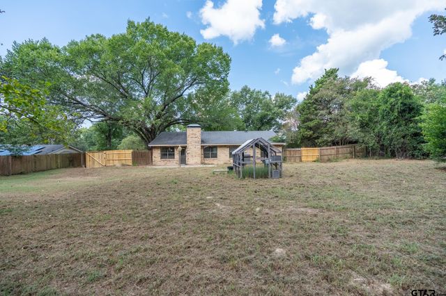 17551 Kristopher Cir, Whitehouse, TX 75791