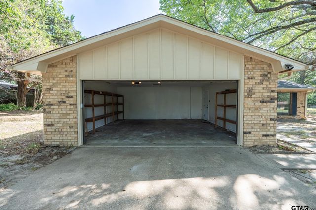 17551 Kristopher Cir, Whitehouse, TX 75791