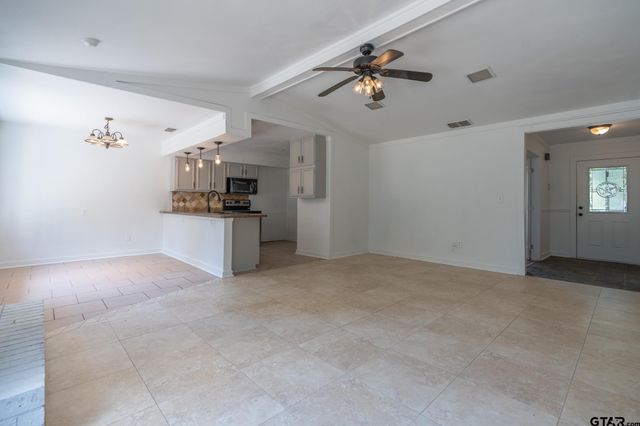 17551 Kristopher Cir, Whitehouse, TX 75791