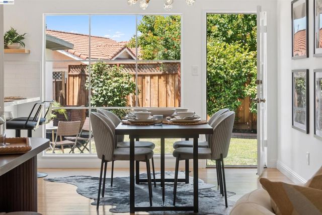 15915 Via Toledo, San Lorenzo, CA 94580