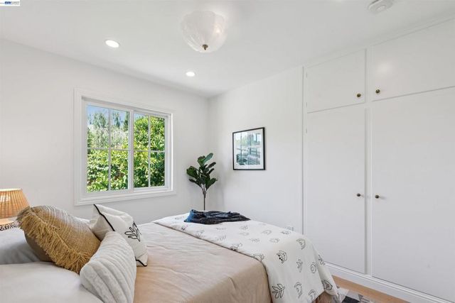 15915 Via Toledo, San Lorenzo, CA 94580