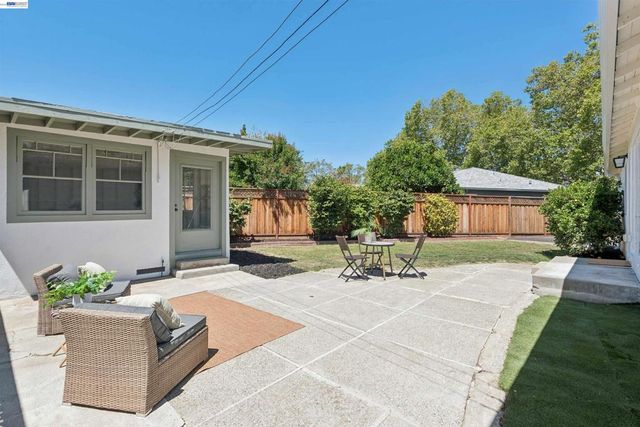 15915 Via Toledo, San Lorenzo, CA 94580
