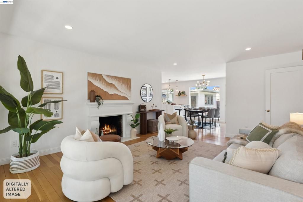 Image 7 of property listing at 15915 Via Toledo, San Lorenzo, CA 94580