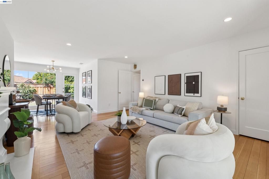 Image 9 of property listing at 15915 Via Toledo, San Lorenzo, CA 94580