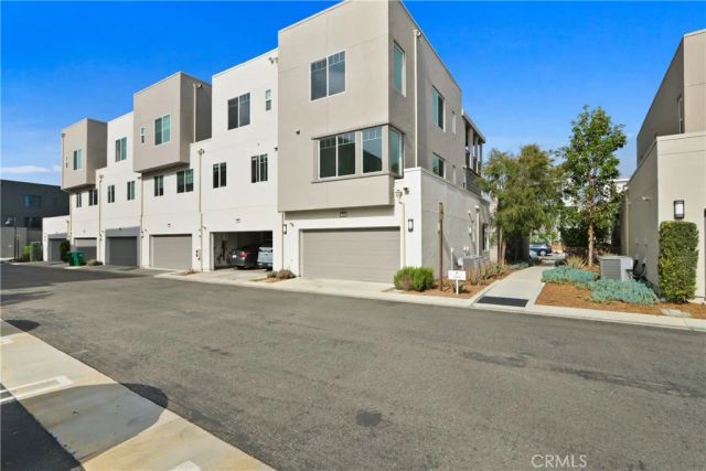 268 Novel, Irvine, CA 92618