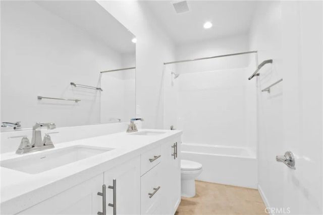 268 Novel, Irvine, CA 92618