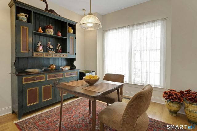 638 Danbury Road 9, Ridgefield, CT 06877