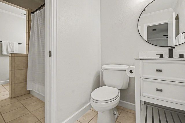 2125 Winrock Boulevard 38, Houston, TX 77057