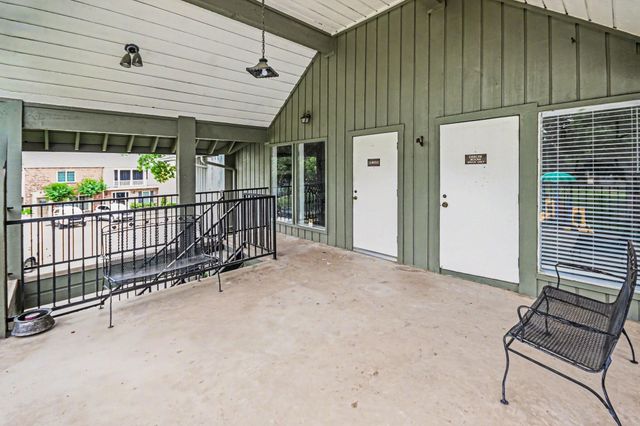 2125 Winrock Boulevard 38, Houston, TX 77057