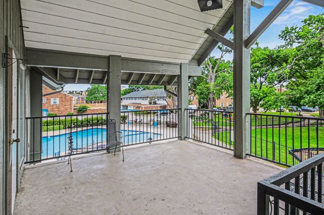 2125 Winrock Boulevard 38, Houston, TX 77057