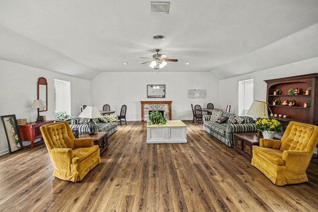 2125 Winrock Boulevard 38, Houston, TX 77057