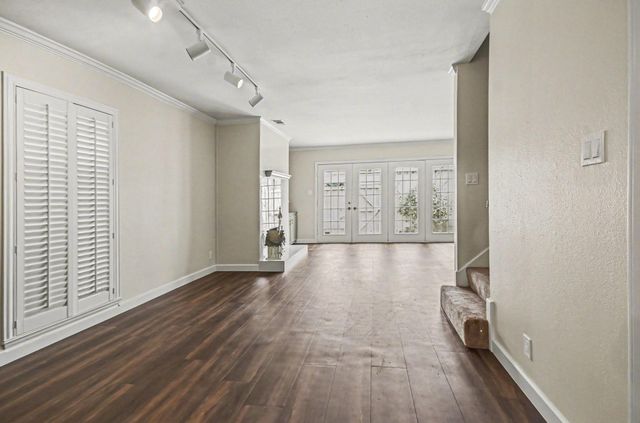 2125 Winrock Boulevard 38, Houston, TX 77057