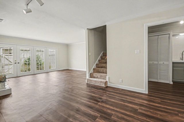 2125 Winrock Boulevard 38, Houston, TX 77057