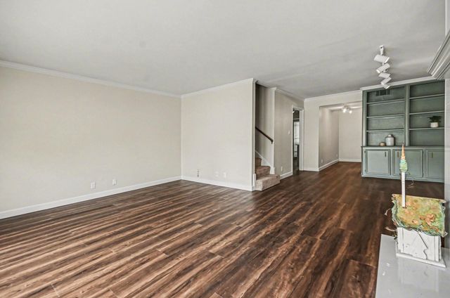 2125 Winrock Boulevard 38, Houston, TX 77057