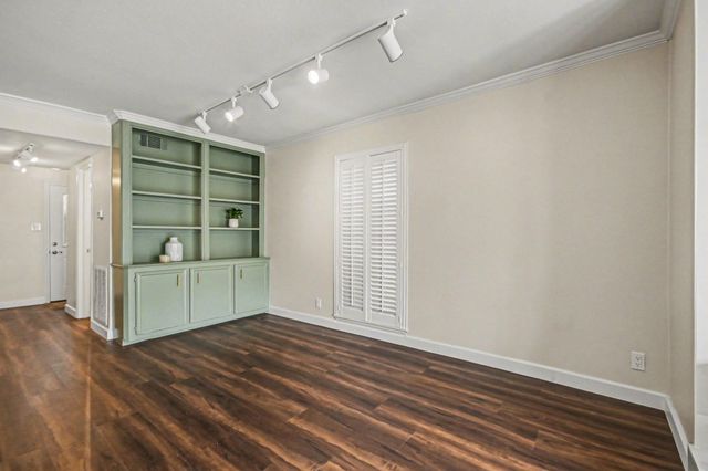 2125 Winrock Boulevard 38, Houston, TX 77057