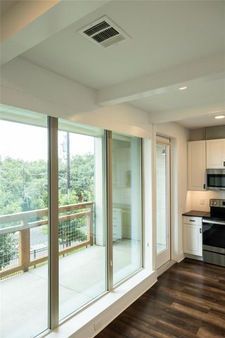 4704 Sunset TRL 1203, Austin, TX 78745