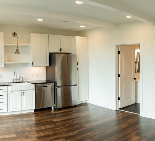 4704 Sunset TRL 1203, Austin, TX 78745