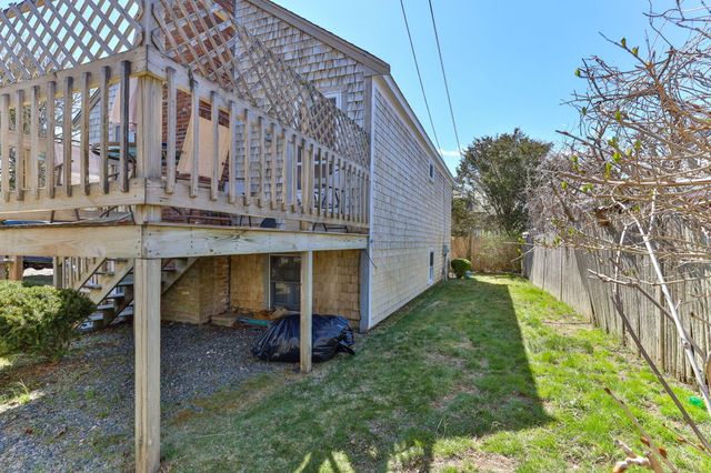 28 Crocker Drive UNIT 4, Hyannis, MA 02601