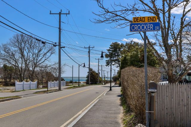 28 Crocker Drive UNIT 4, Hyannis, MA 02601