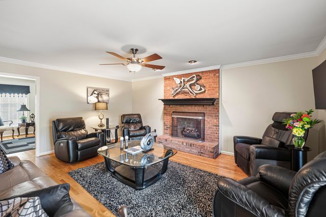 2608 Lyter Court, Lexington, KY 40513