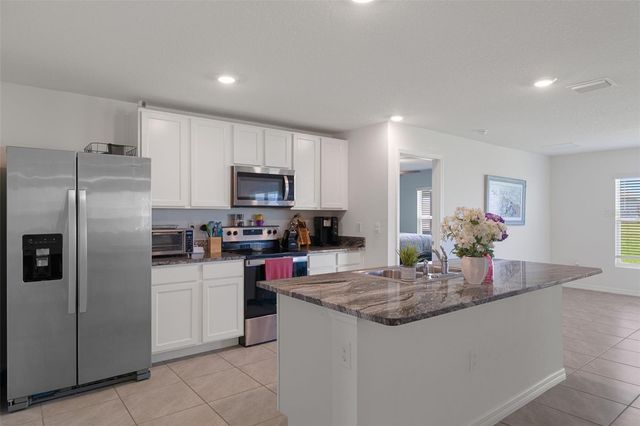 477 W FAIRWAYS VIEW DRIVE, Beverly Hills, FL 34465