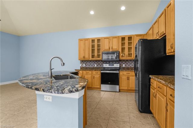 9750 Wilshire Lakes BLVD, Naples, FL 34109